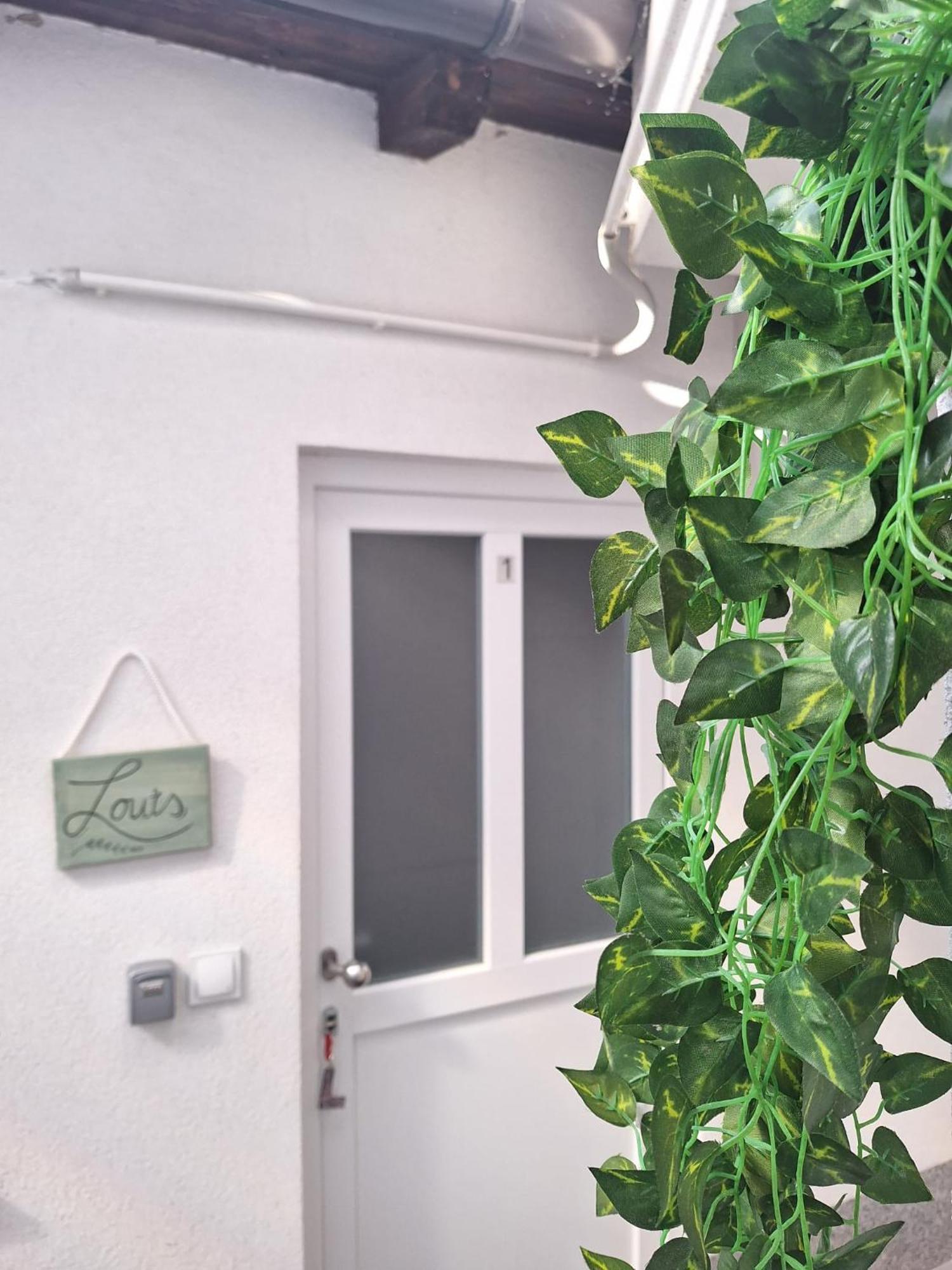 Studio Apartmani Louis I Lola Zagreb Buitenkant foto