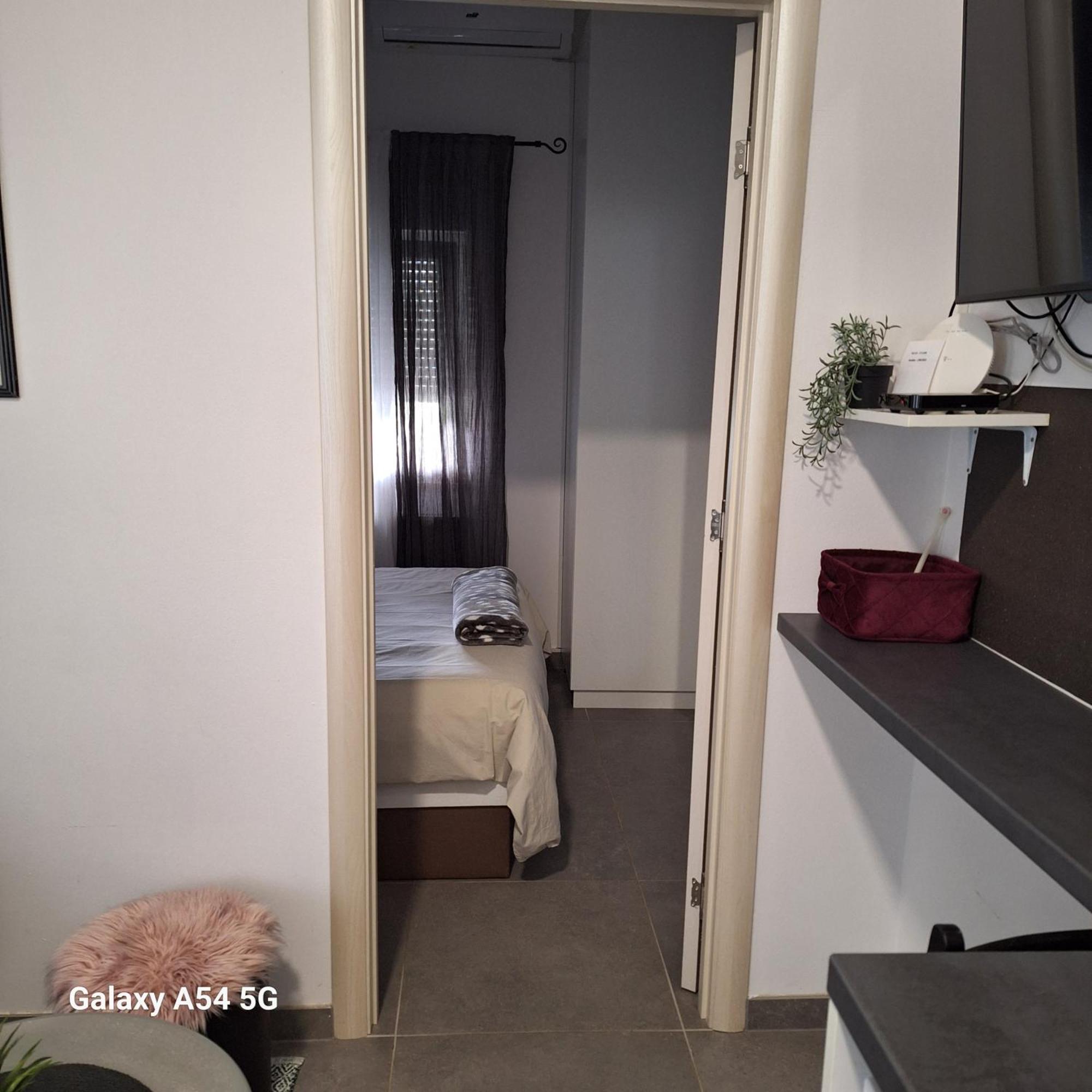 Studio Apartmani Louis I Lola Zagreb Buitenkant foto