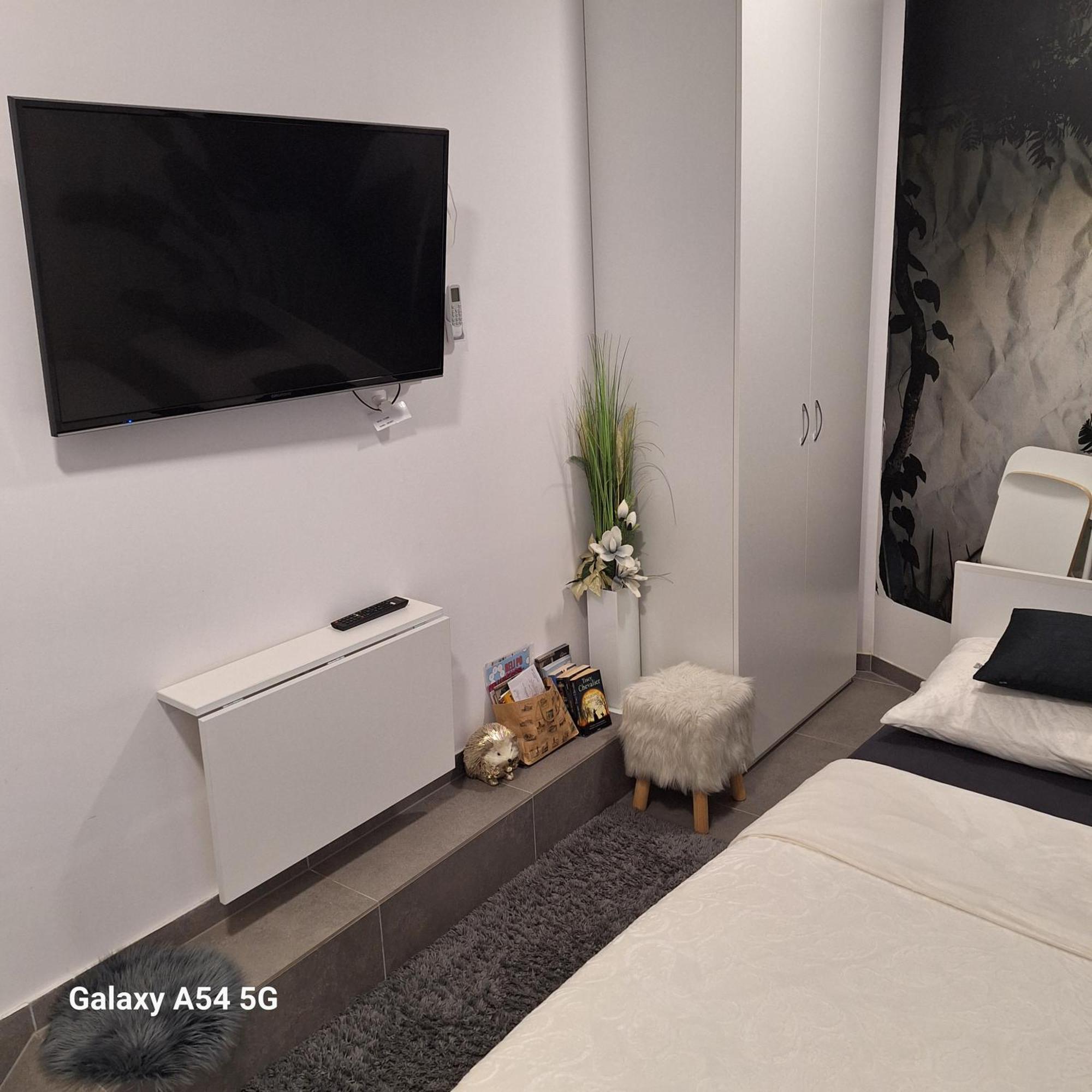 Studio Apartmani Louis I Lola Zagreb Buitenkant foto