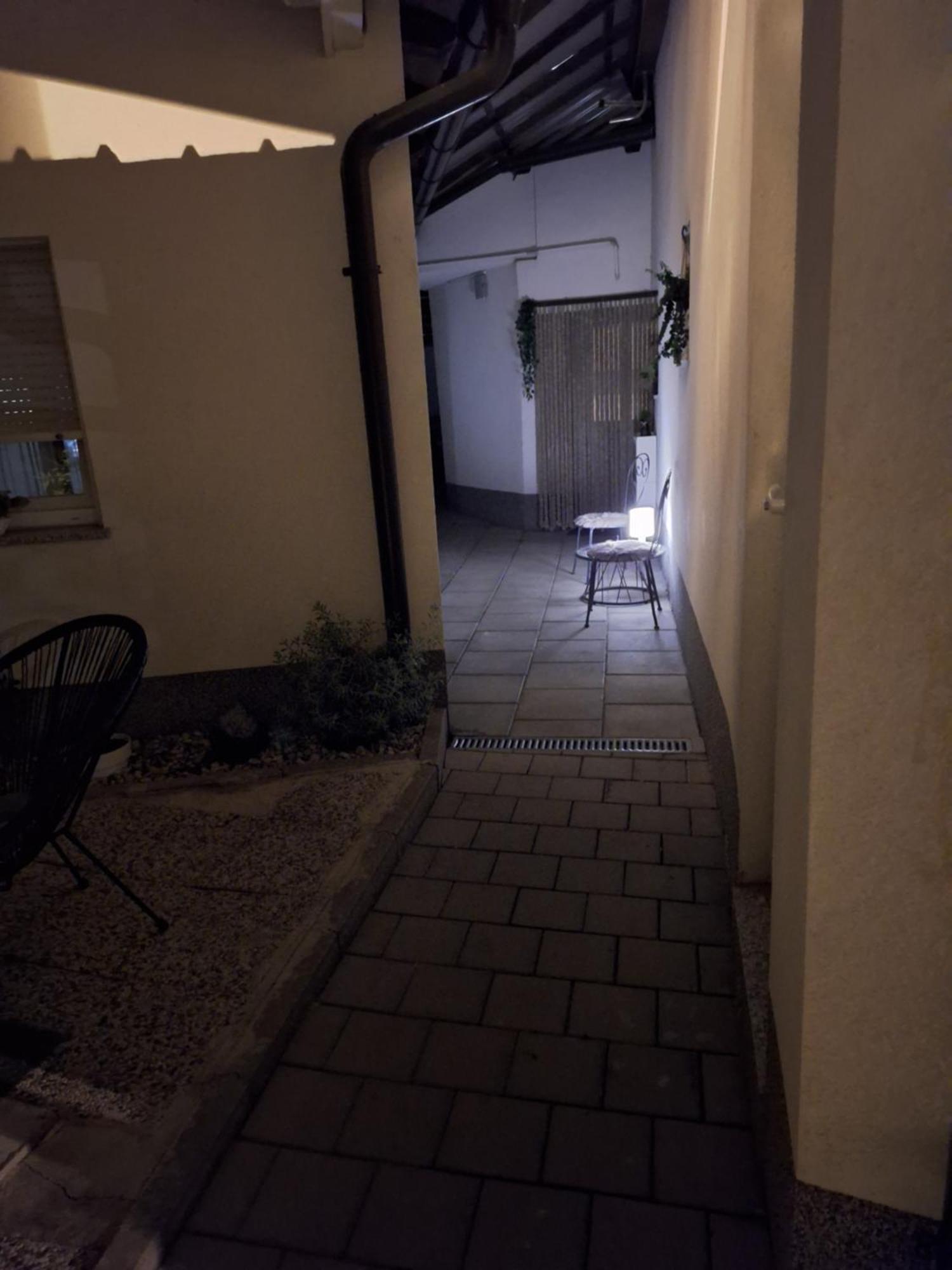 Studio Apartmani Louis I Lola Zagreb Buitenkant foto